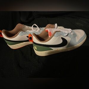 NIKE Court Borough Low 2 (GS) DX6052-101 Multicolor (KID’S 4.5) *NO BOX*